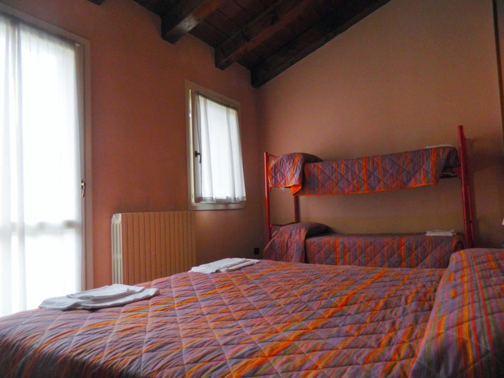 Hotel La Piazzetta Vidiciatico Zimmer foto