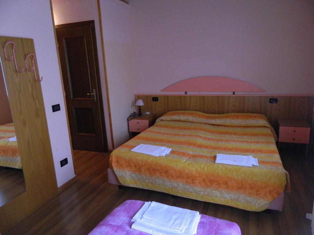 Hotel La Piazzetta Vidiciatico Zimmer foto